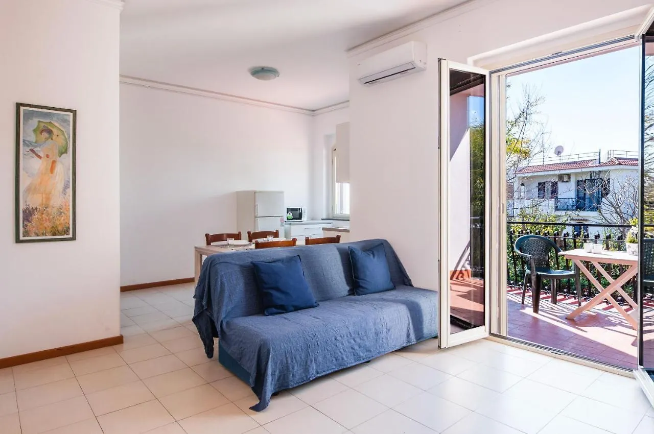 Ortensia Apartments By Wonderful Italy آتْشّي كاستيلّو